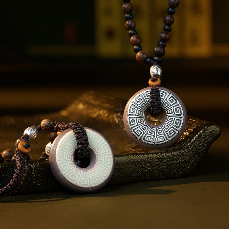 女神节福瑞平安吊坠